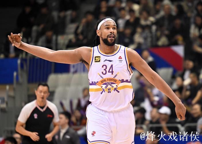 萨林杰29+17+8深圳力克山东 北控送江苏6连败